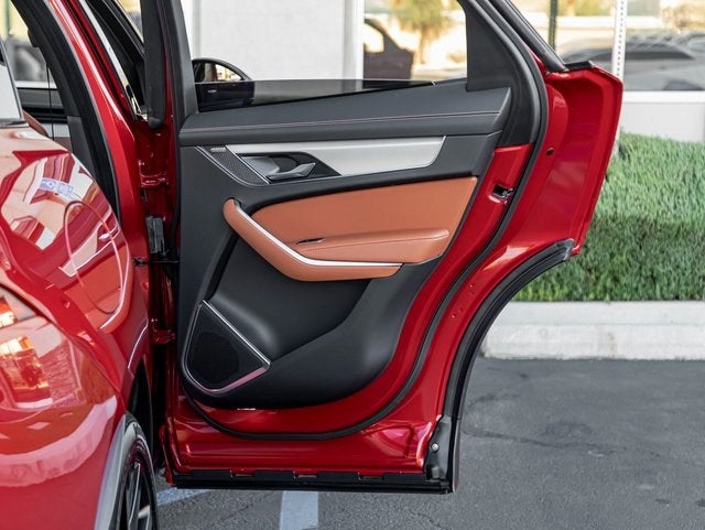 2025 Jaguar F-PACE P400 R-Dynamic S