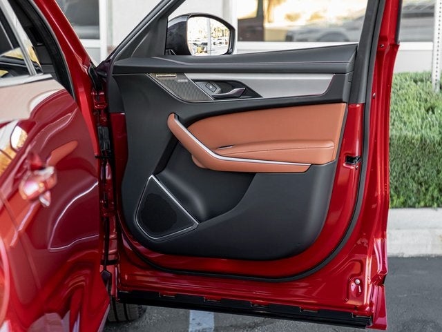 2025 Jaguar F-PACE P400 R-Dynamic S