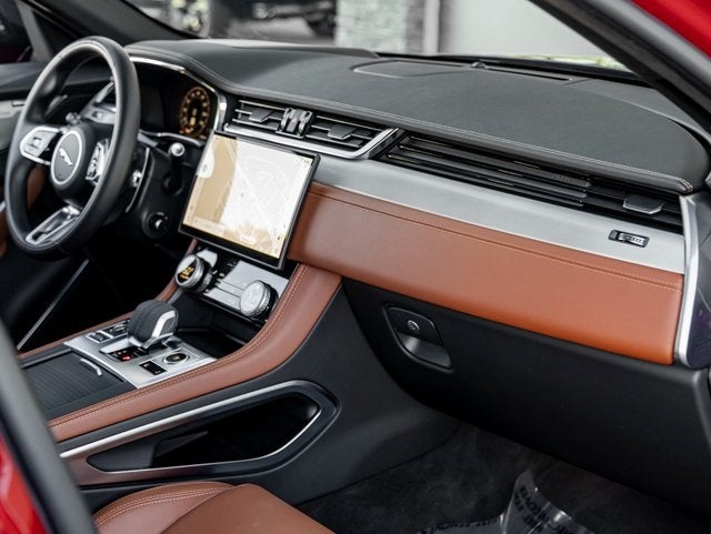 2025 Jaguar F-PACE P400 R-Dynamic S