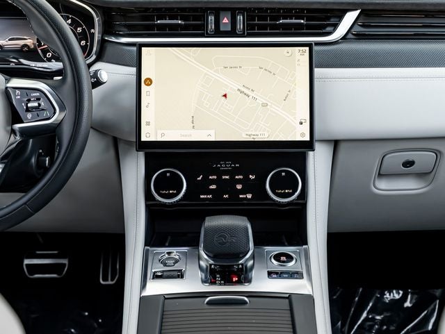 2024 Jaguar F-PACE SVR