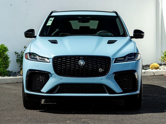 2026 Jaguar F-PACE SVR