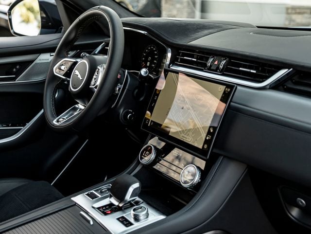 2026 Jaguar F-PACE SVR