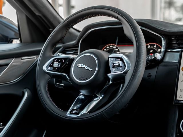 2026 Jaguar F-PACE SVR