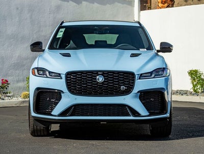 2026 Jaguar F-PACE SVR