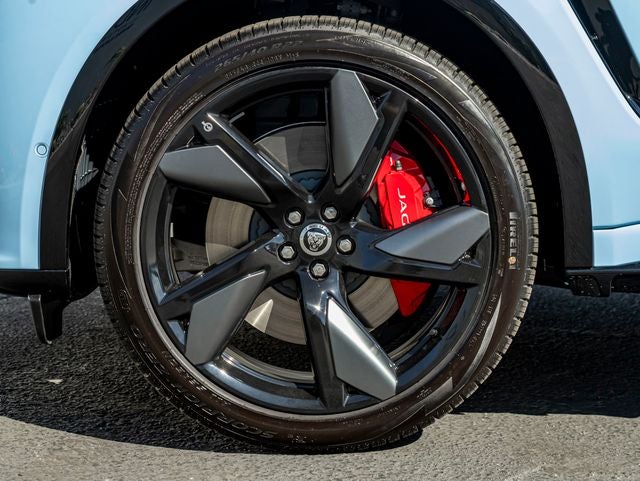 2026 Jaguar F-PACE SVR