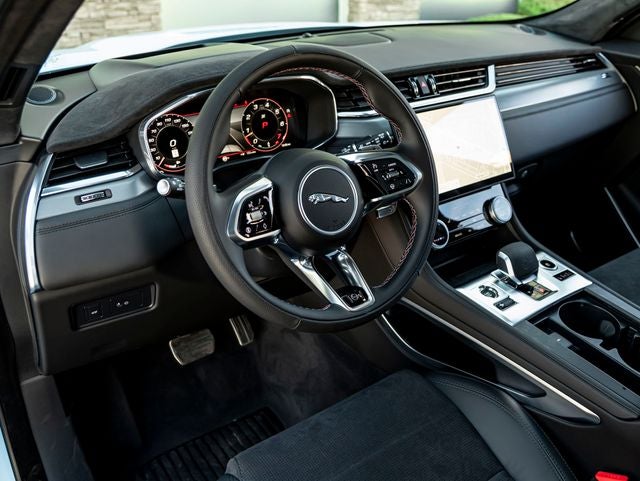 2026 Jaguar F-PACE SVR