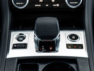 2026 Jaguar F-PACE SVR