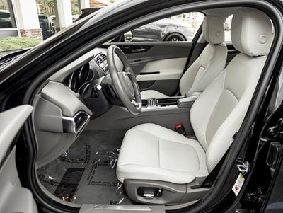 2019 Jaguar XE 25t Premium