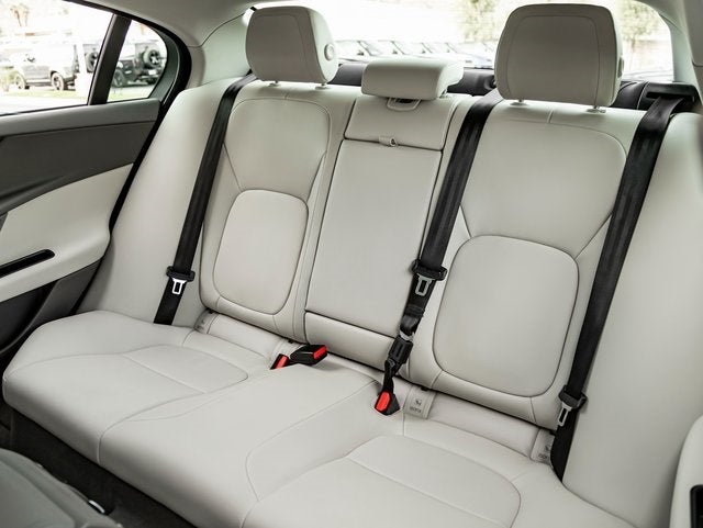 2019 Jaguar XE 25t Premium