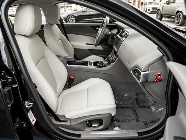 2019 Jaguar XE 25t Premium