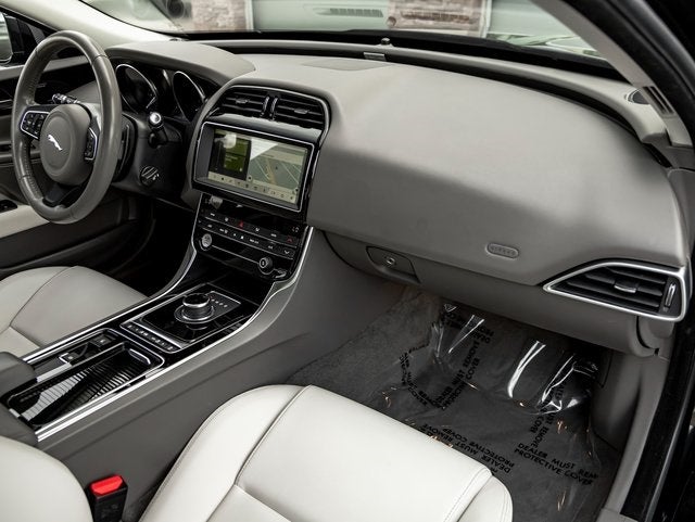 2019 Jaguar XE 25t Premium