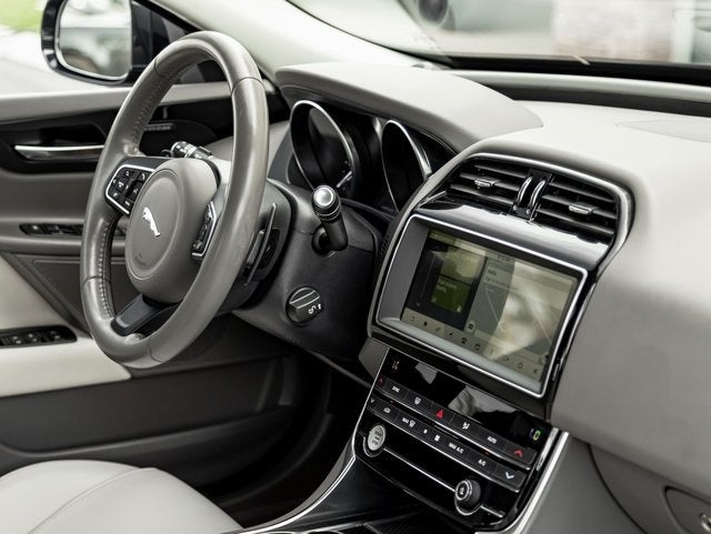 2019 Jaguar XE 25t Premium