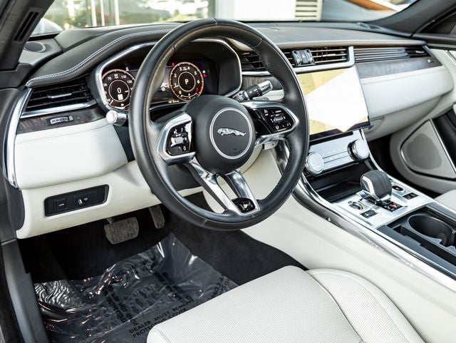 2021 Jaguar XF R-Dynamic SE