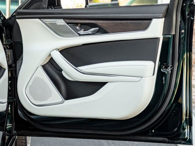 2021 Jaguar XF R-Dynamic SE