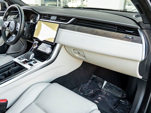 2021 Jaguar XF R-Dynamic SE