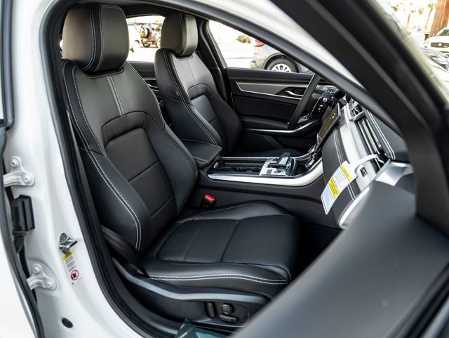 2024 Jaguar XF R-Dynamic SE