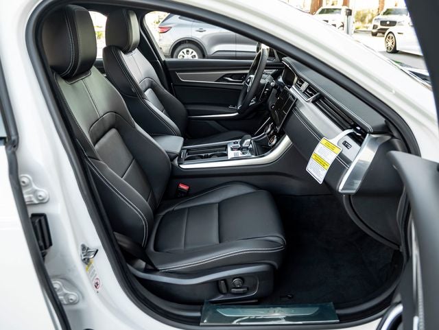 2024 Jaguar XF R-Dynamic SE