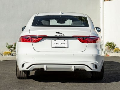 2024 Jaguar XF R-Dynamic SE