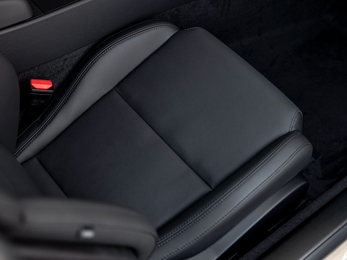 2024 Jaguar F-TYPE P450