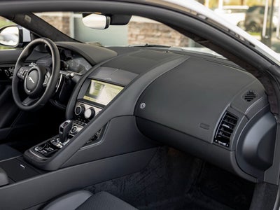 2024 Jaguar F-TYPE P450