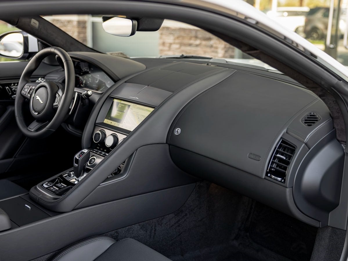 2024 Jaguar F-TYPE P450