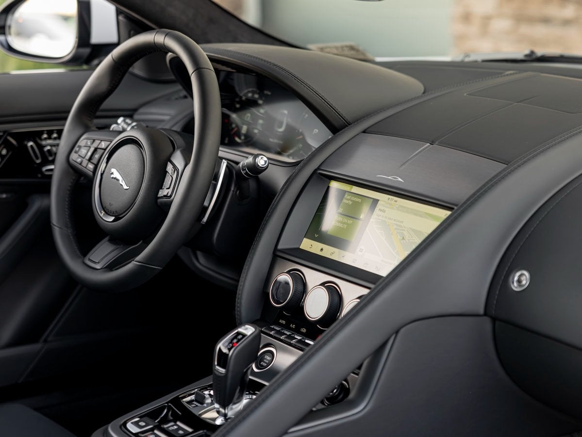 2024 Jaguar F-TYPE P450