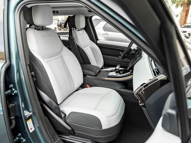 2026 Land Rover Range Rover Sport Dynamic SE