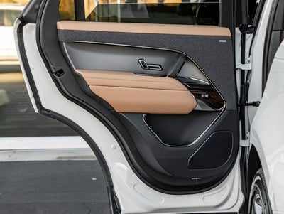 2026 Land Rover Range Rover Sport SE