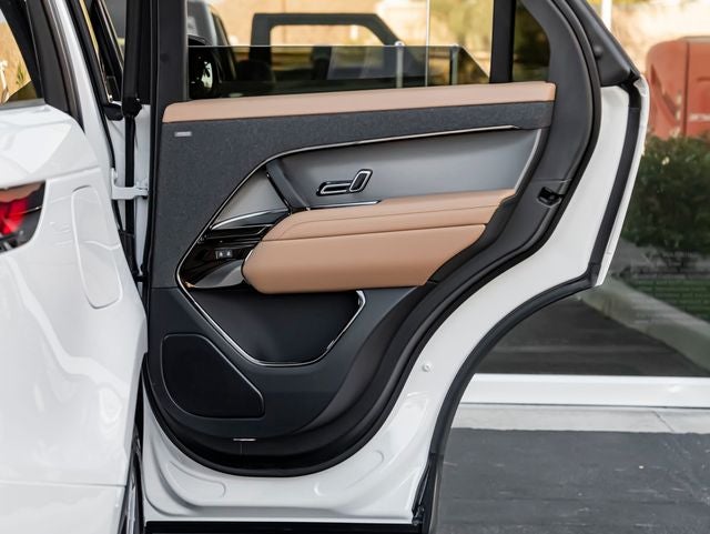 2026 Land Rover Range Rover Sport SE
