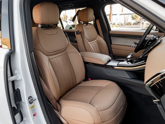 2026 Land Rover Range Rover Sport SE