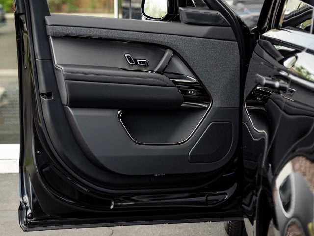 2027 Land Rover Range Rover Sport SE