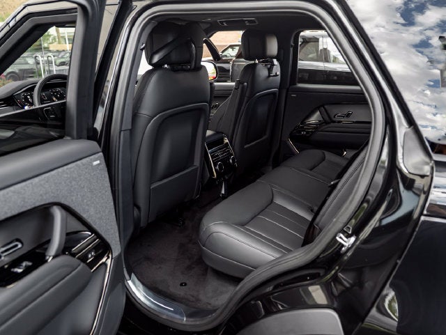 2027 Land Rover Range Rover Sport SE