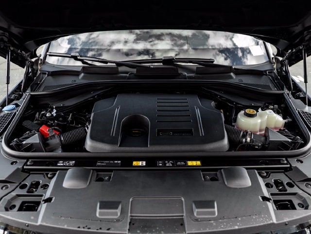 2027 Land Rover Range Rover Sport SE