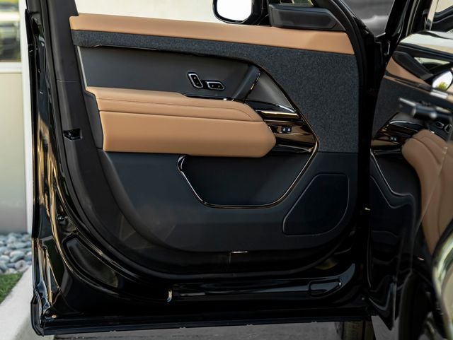 2026 Land Rover Range Rover Sport SE