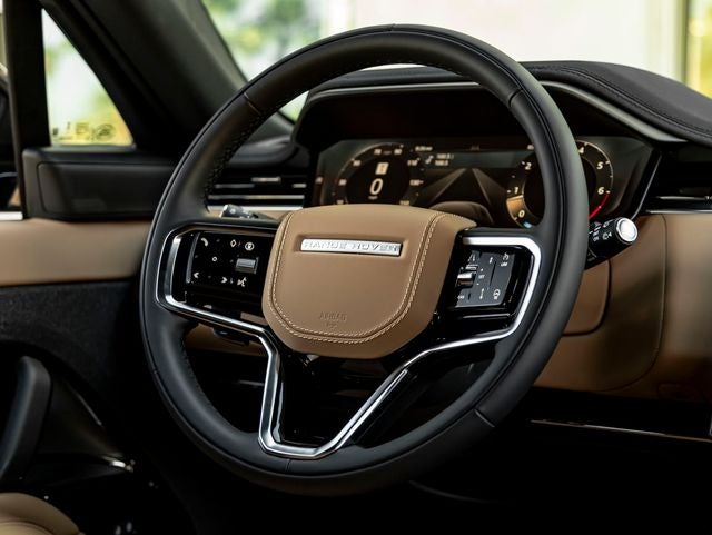 2026 Land Rover Range Rover Sport SE