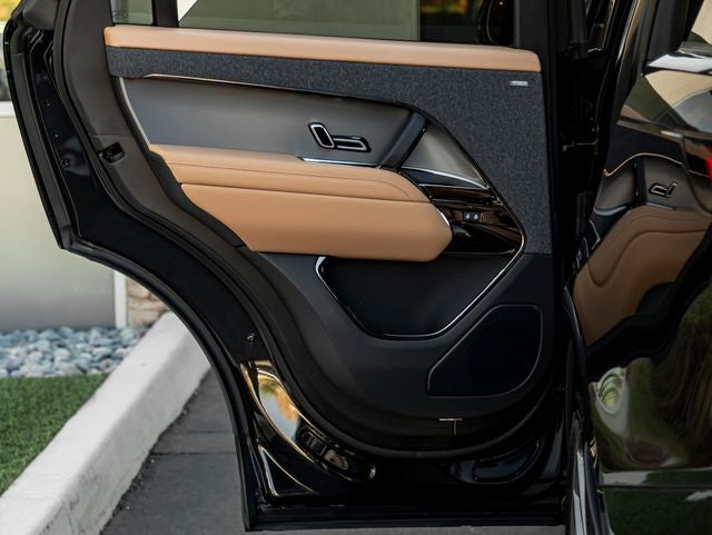 2026 Land Rover Range Rover Sport SE