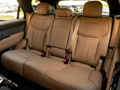 2026 Land Rover Range Rover Sport SE