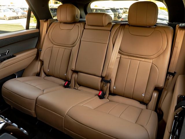 2026 Land Rover Range Rover Sport SE