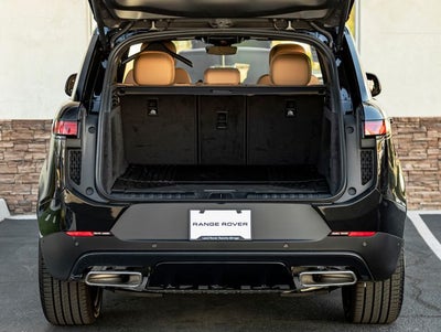 2026 Land Rover Range Rover Sport SE