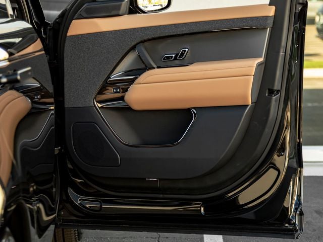 2026 Land Rover Range Rover Sport SE