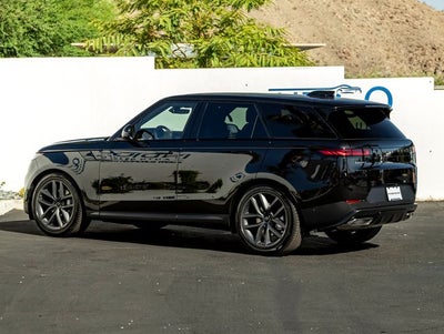 2026 Land Rover Range Rover Sport SE