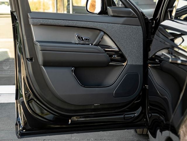 2027 Land Rover Range Rover Sport SE