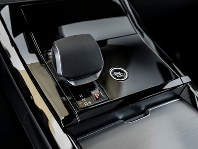 2027 Land Rover Range Rover Sport SE