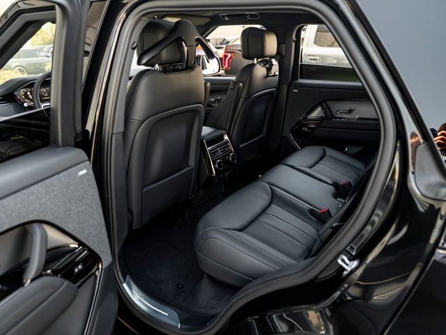 2027 Land Rover Range Rover Sport SE