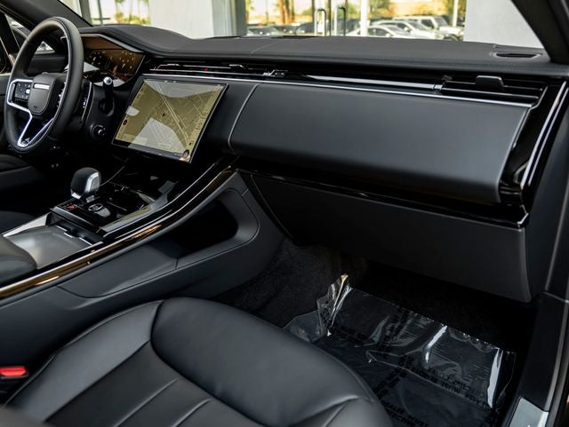 2027 Land Rover Range Rover Sport SE