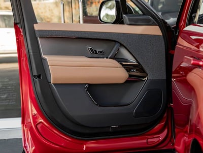 2026 Land Rover Range Rover Sport SE