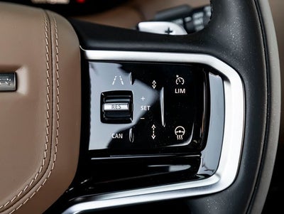 2026 Land Rover Range Rover Sport SE