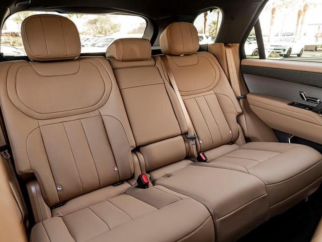 2026 Land Rover Range Rover Sport SE