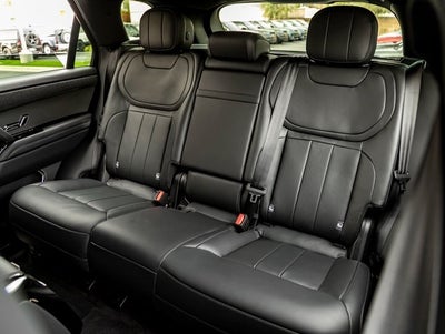 2025 Land Rover Range Rover Sport SE