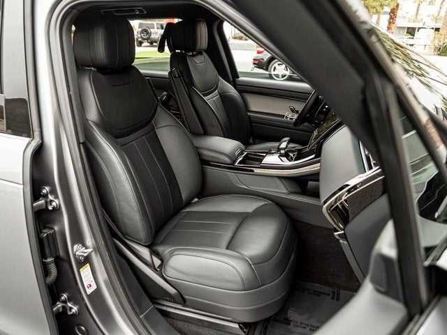 2025 Land Rover Range Rover Sport SE